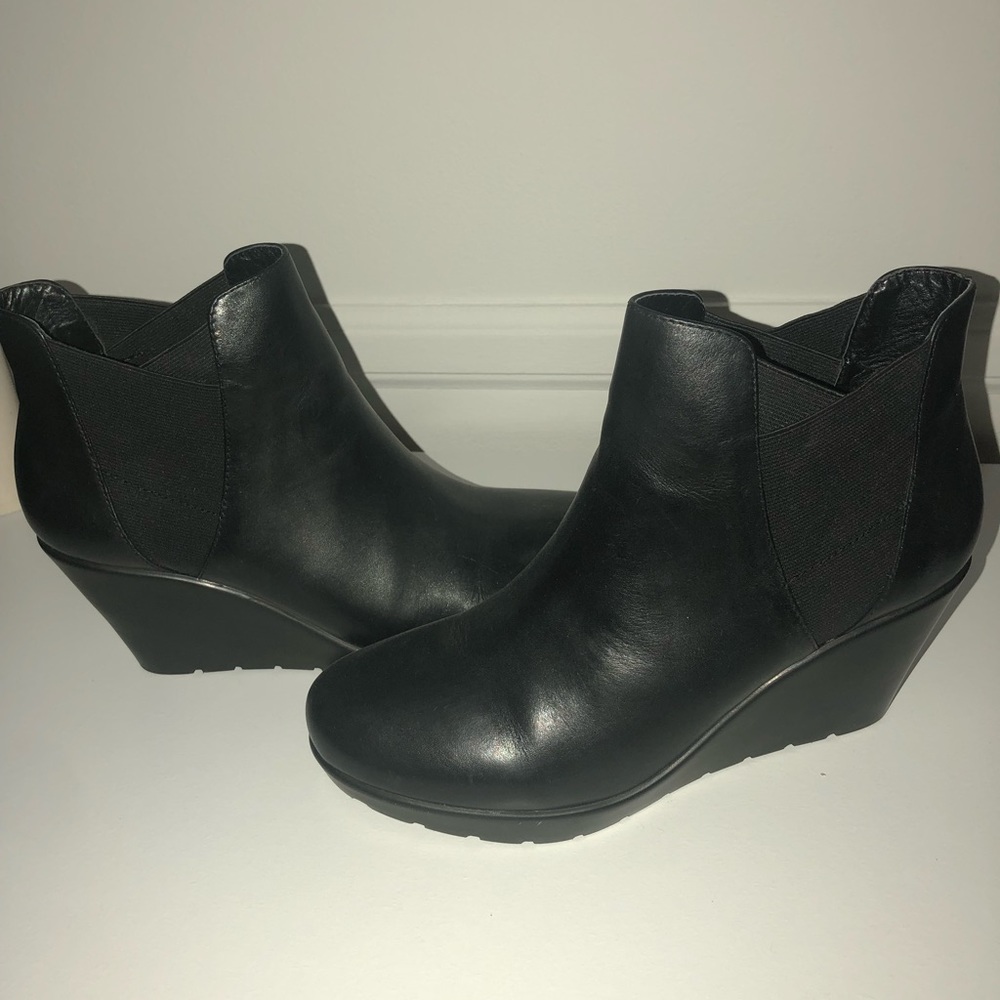 Nine West Leather Black wedge ankle boots